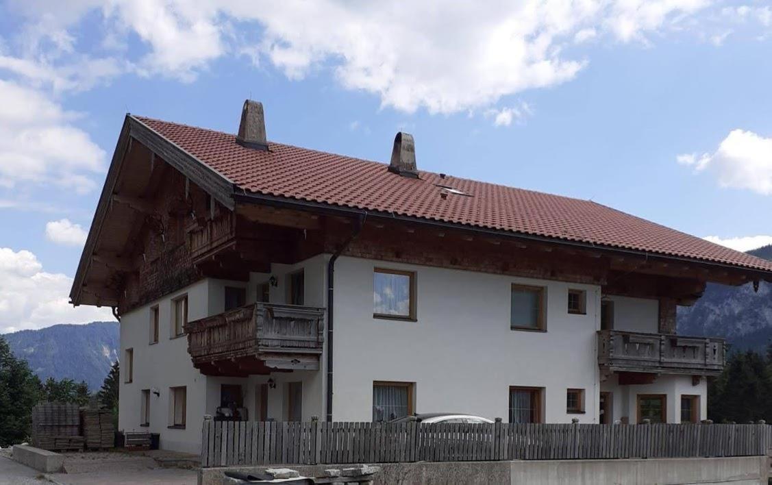Adlerblick Apartamento *